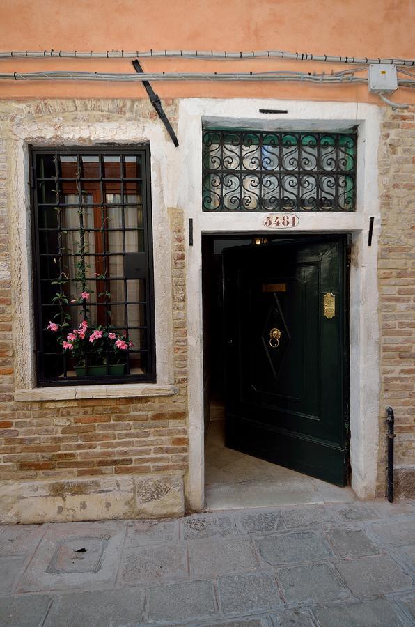 Ai Cherubini Venesia Bagian luar foto